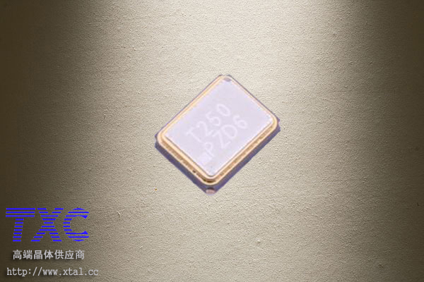 25MHz晶振 ±10ppm 20pF 7M25000082 3225封装  TXC晶振