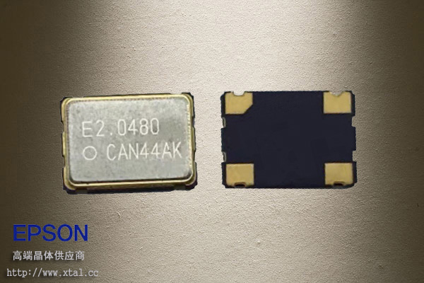 32.768MHz有源晶振 ±100ppm 1.6V~3.6V X1G004481004100 7050封装 爱普生晶振