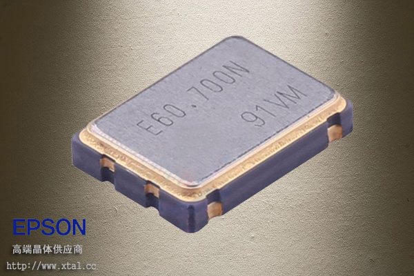 SG-8002CA 101.800000MHz PH C爱普生可编程有源晶振 Q3309CA200587晶振
